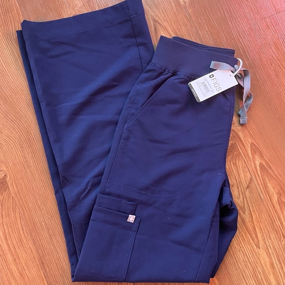 NWT Figs Isabel Wide Leg Scrub Pants - Picture 2 of 3